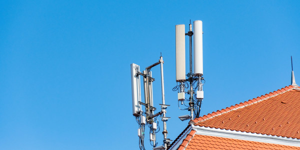 Redacción / Implantación / Legalización de Proyectos ICT Vallgorguina · Instalación - Legalización y mantenimiento de redes de alta velocidad